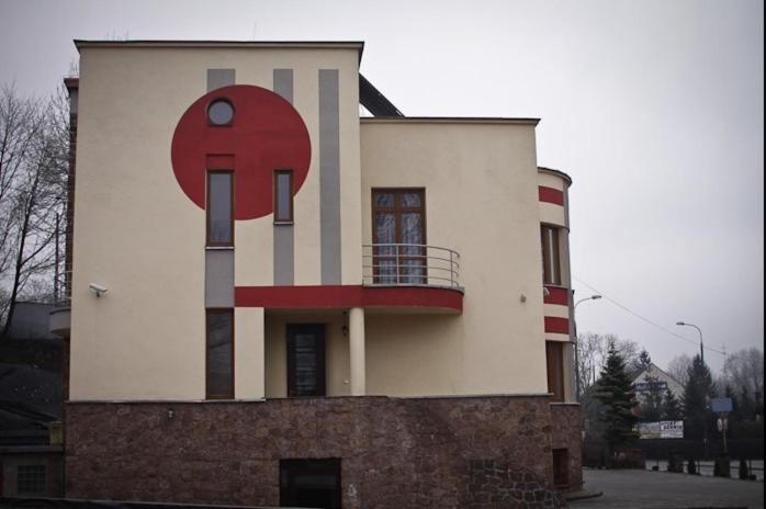 Pensjonat Willa Sorrento Krzeszowice Exteriör bild