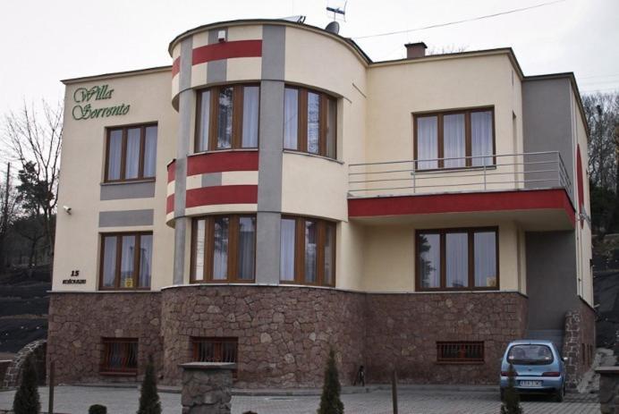 Pensjonat Willa Sorrento Krzeszowice Exteriör bild